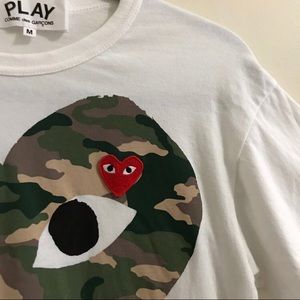 COMME DES GARÇONS camo heart shirt